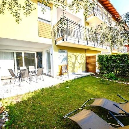 L&G Apartament Torbole Sul Garda Exterior photo