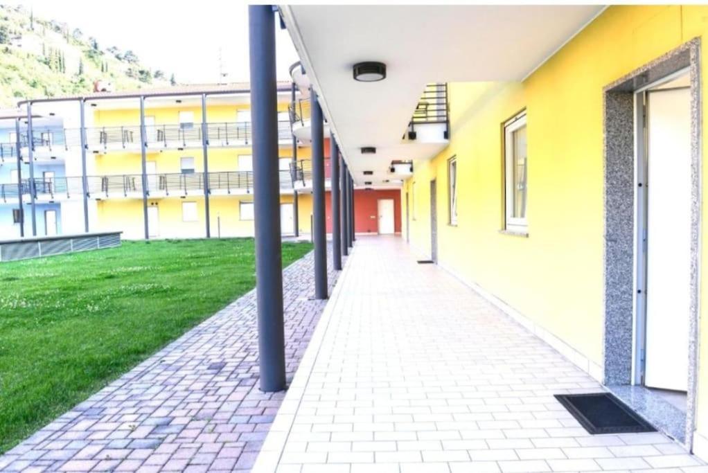 L&G Apartament Torbole Sul Garda Exterior photo