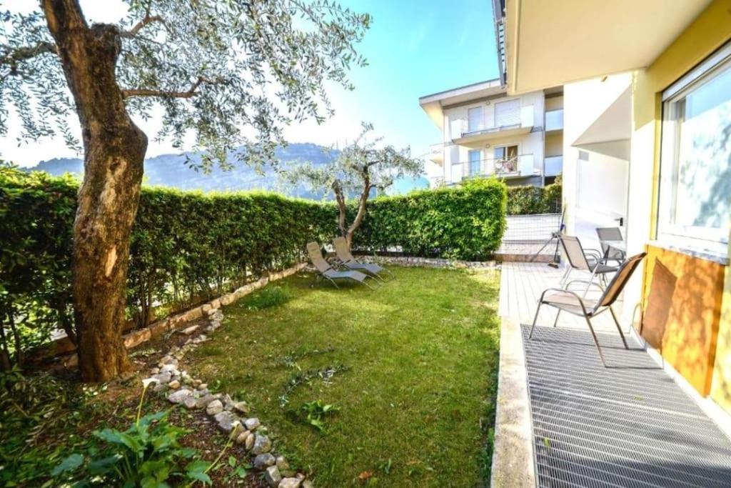 L&G Apartament Torbole Sul Garda Exterior photo